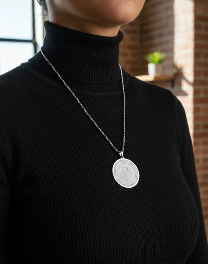 Medallion Pendant Necklace in silver